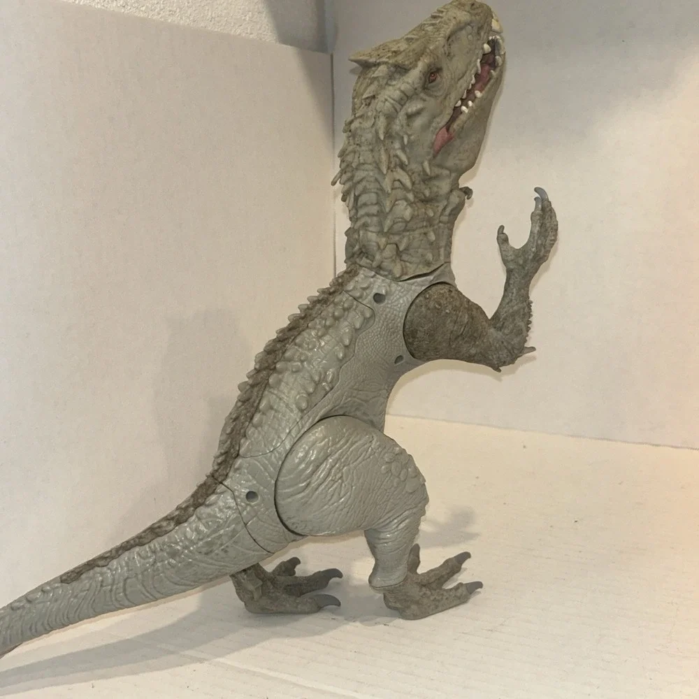 Jurassic World Indominus Rex 20